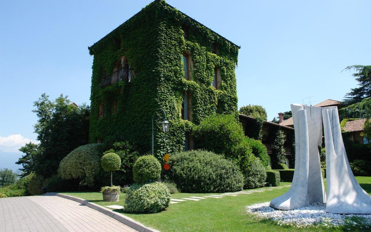 L'Albereta Relais & Chateaux Erbusco Exteriör bild